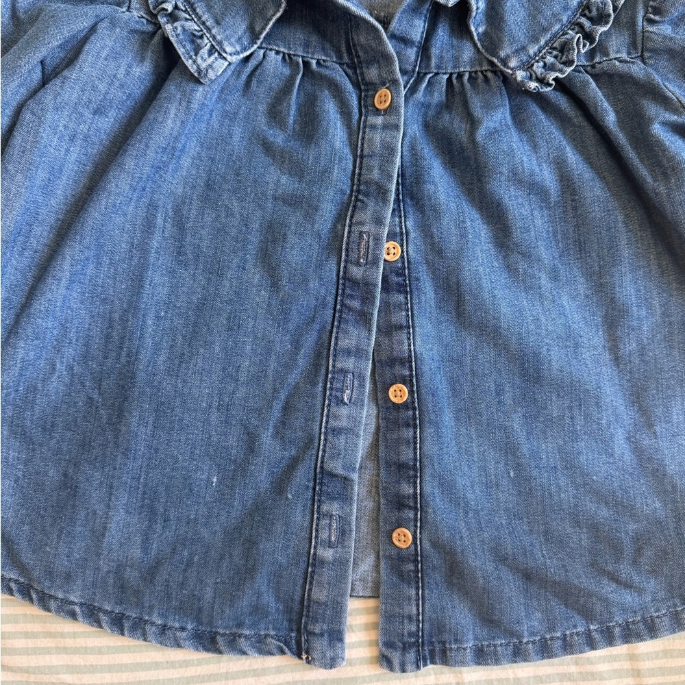 H&M Girls Ruffled Chambray Top - Picture 4 of 8